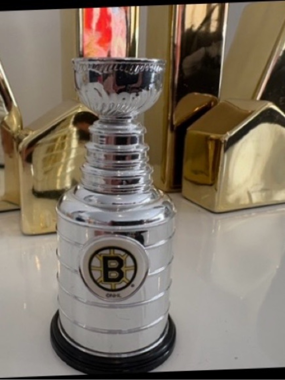 Boston Bruins Mini NHL Stanley Cup champions replica Trophy - Silver and Black